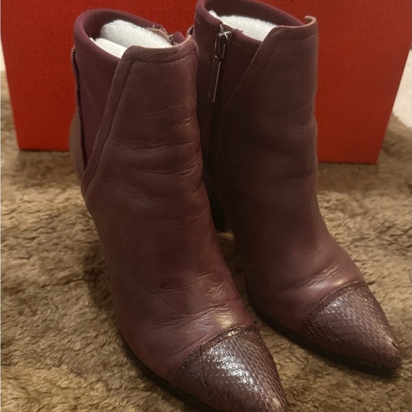 Donald J. Pliner Burgundy Ankle Boots - Picture 2 of 10